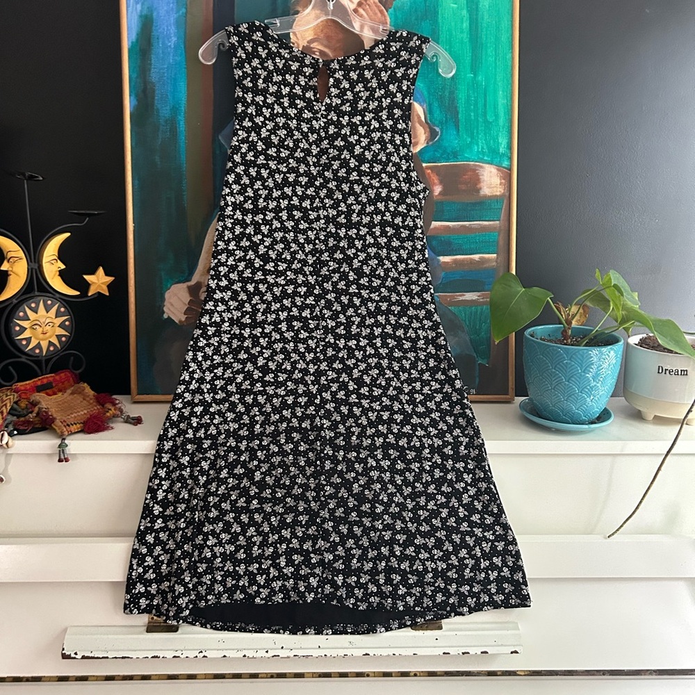 Jessica Black Floral Midi Dress - Picture 6 of 16